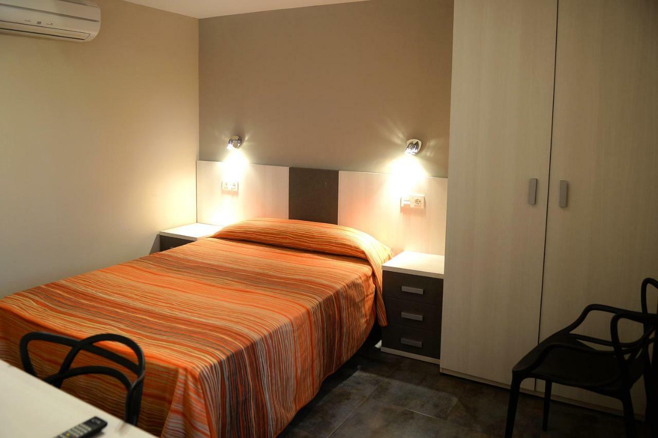Hostal Palacete De Los Arcedianos Tarazona Eksteriør billede